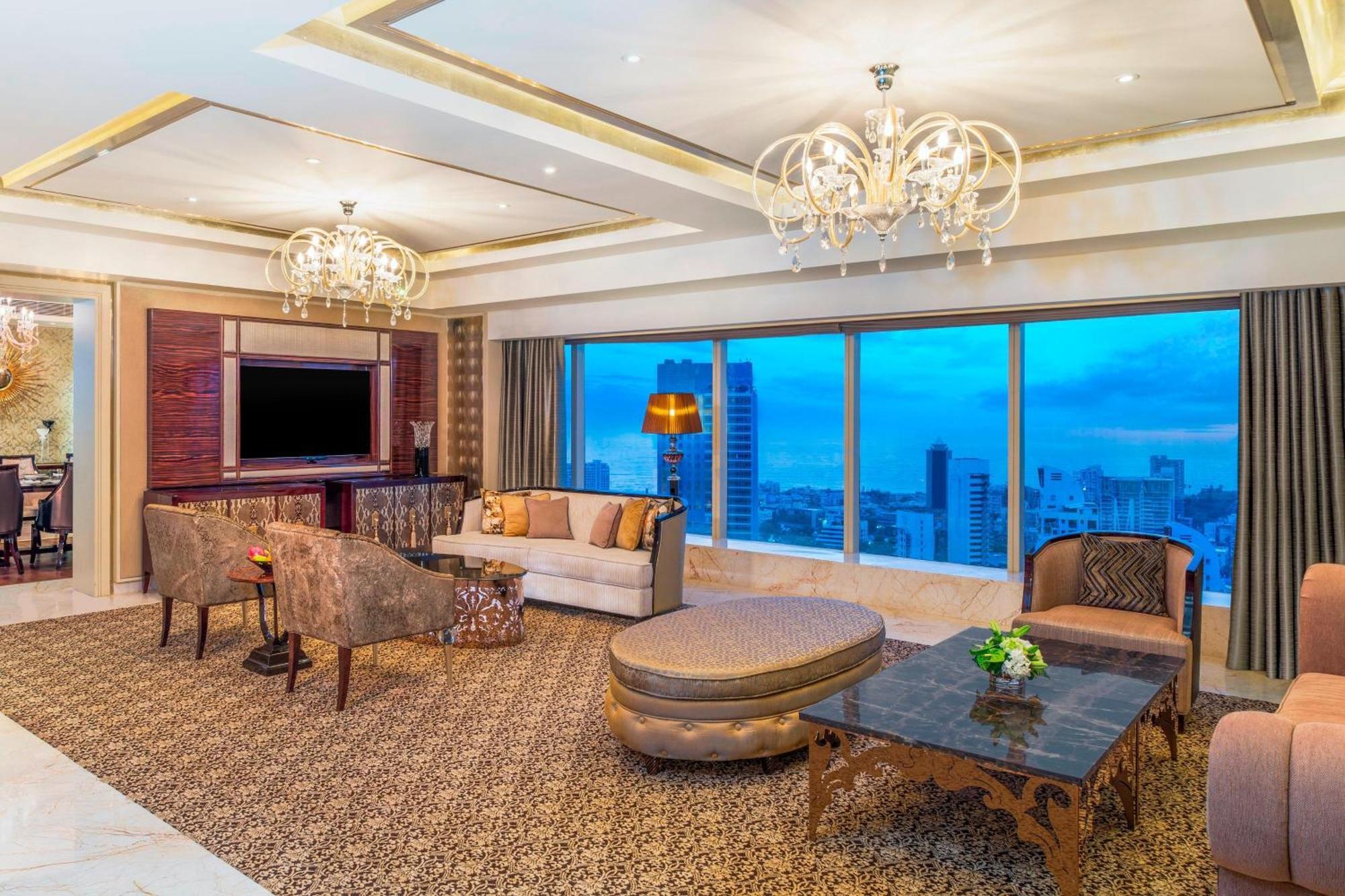 เดอะ เซนต์ เรจิส มุมไบ Hotel ภายนอก รูปภาพ A suite at the Shangri-La Kuala Lumpur